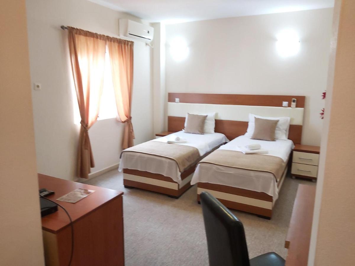 Hotel Zan Ulcinj Eksteriør billede