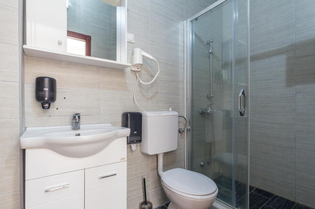 Hotel Zan Ulcinj Værelse billede